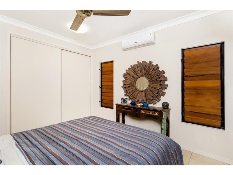 2/10 Michelia Street, Palm Cove QLD 4879