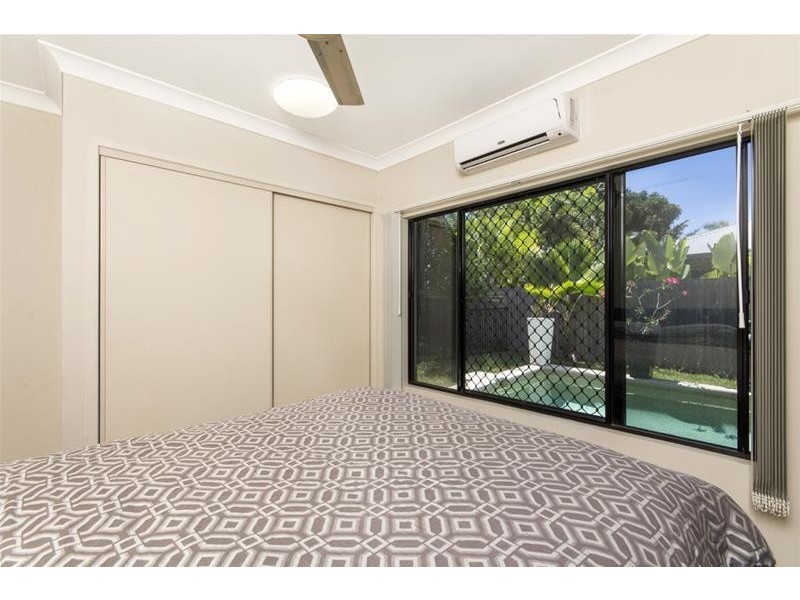 2/10 Michelia Street, Palm Cove QLD 4879