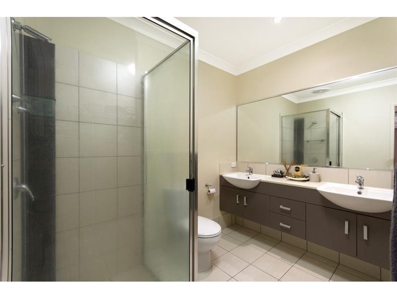 2/10 Michelia Street, Palm Cove QLD 4879