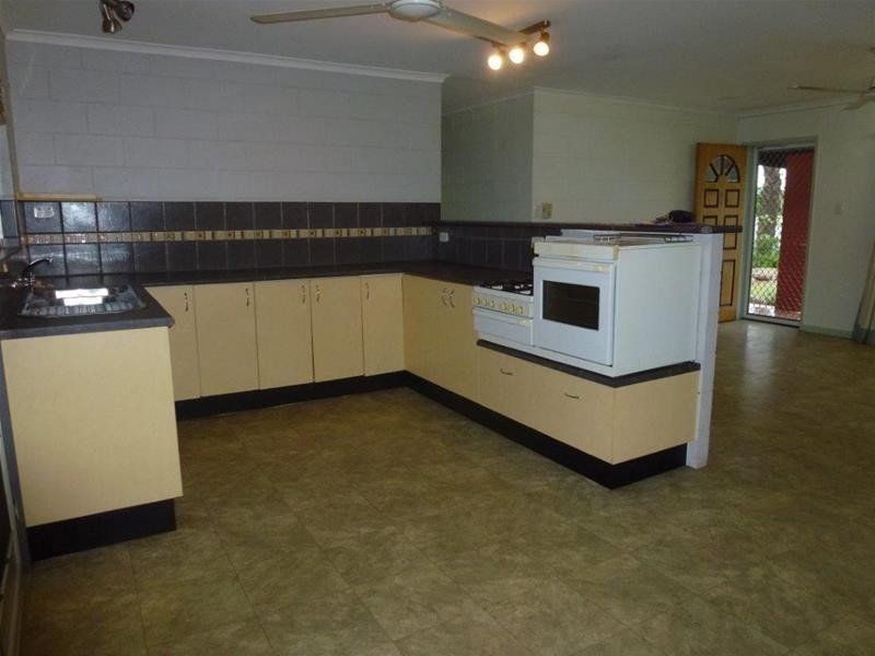 13 Sheehy Street, White Rock QLD 4868