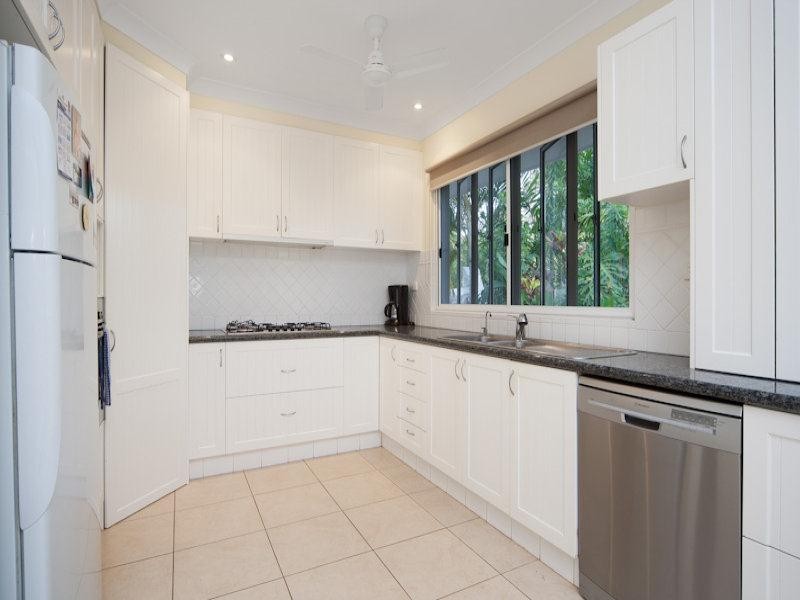 25 Gibson Street, Clifton Beach QLD 4879