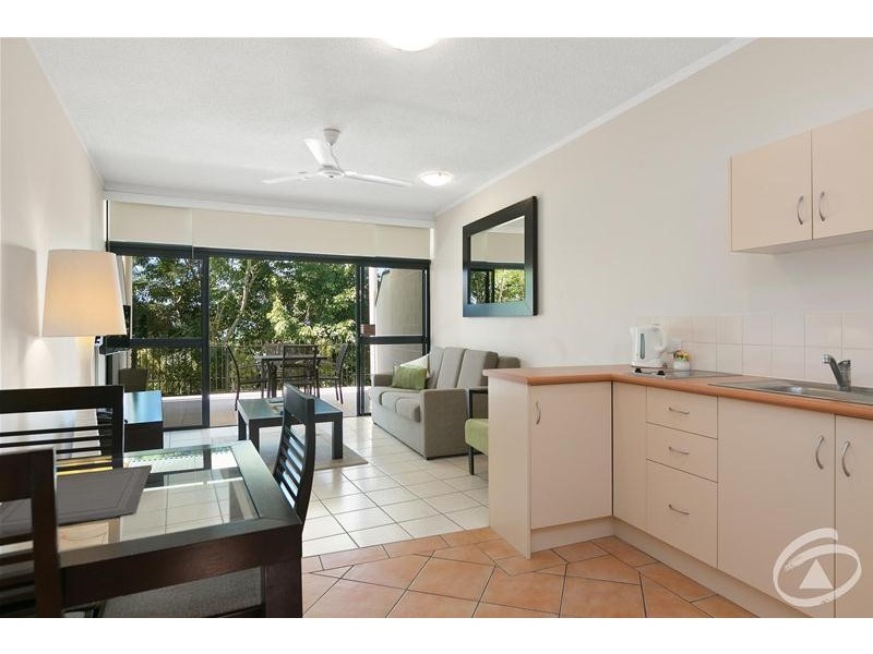 104/92-94 Moore Street, Trinity Beach QLD 4879