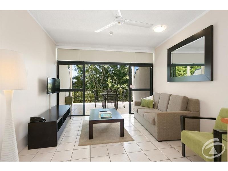 104/92-94 Moore Street, Trinity Beach QLD 4879
