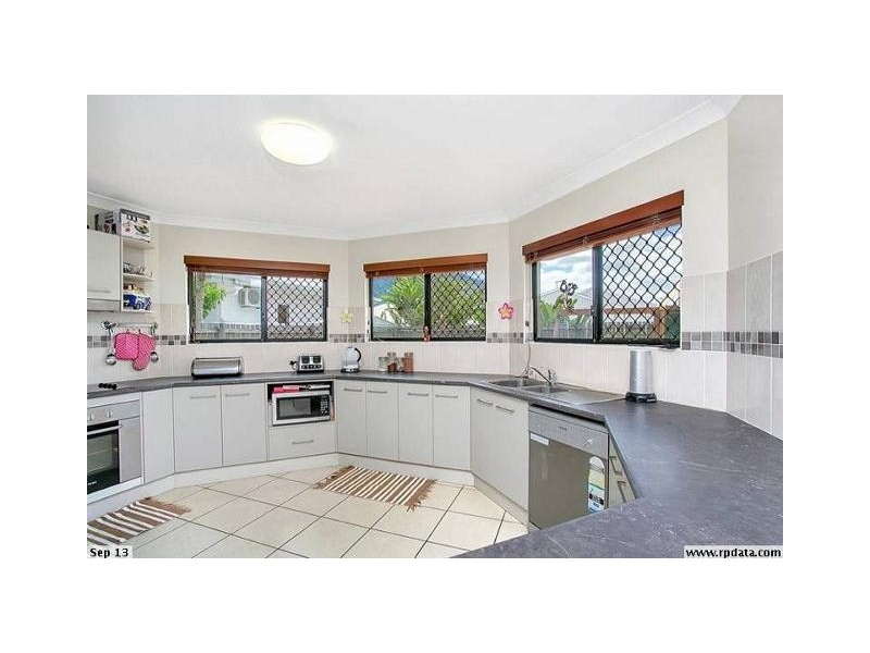 14 Taffles Street, Redlynch QLD 4870