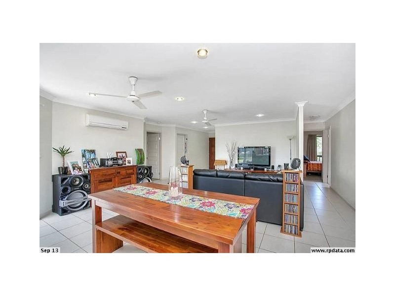 14 Taffles Street, Redlynch QLD 4870