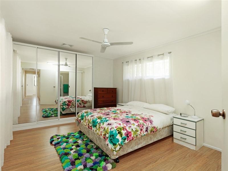 6 Grevillea Street, Mooroobool QLD 4870