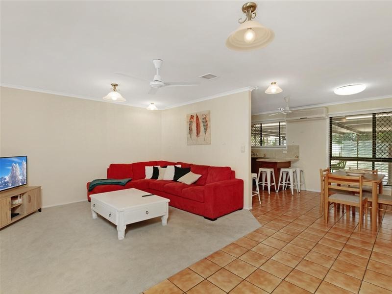 6 Grevillea Street, Mooroobool QLD 4870