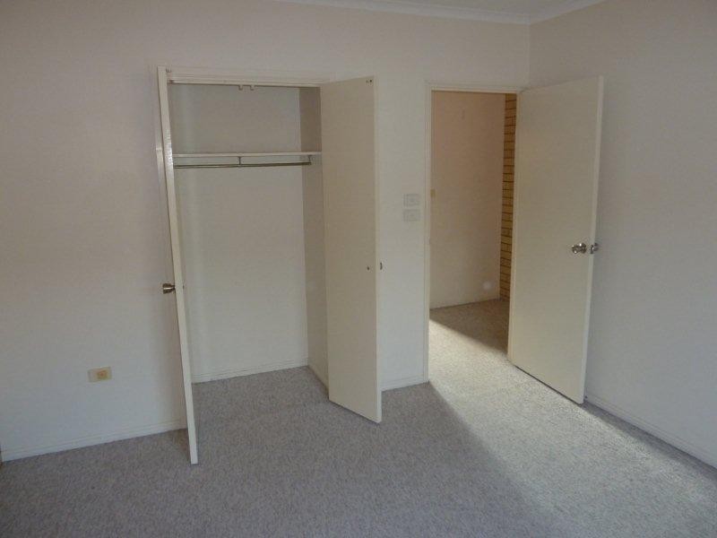 8/5 Grantala Street, Manoora QLD 4870