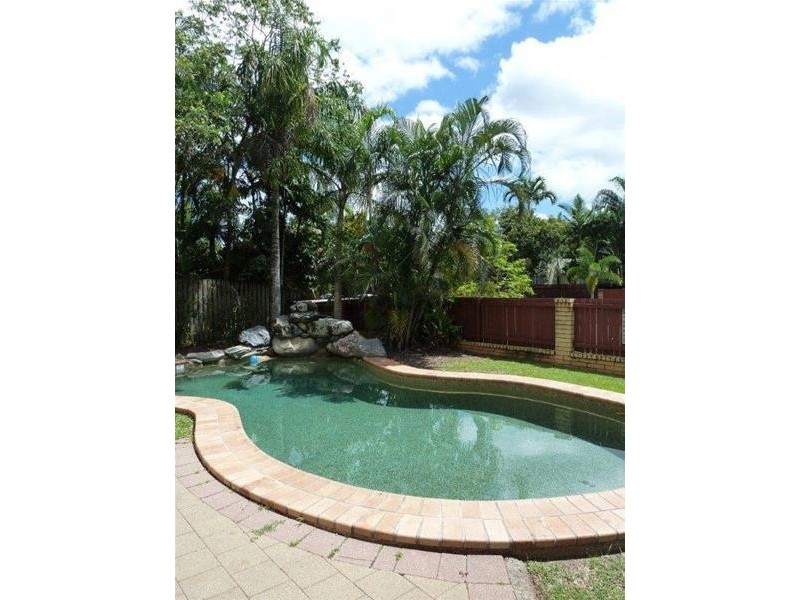 8/5 Grantala Street, Manoora QLD 4870