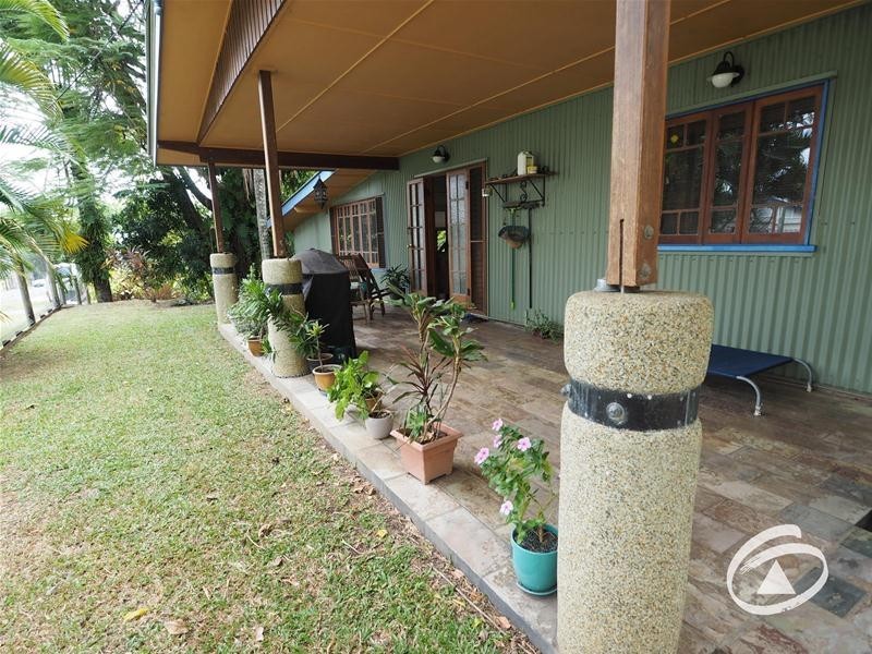15 Dalziel Street, Stratford QLD 4870