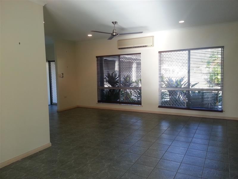 Bentley Park QLD 4869