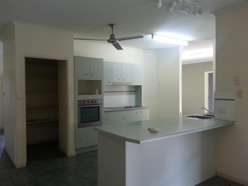 Bentley Park QLD 4869