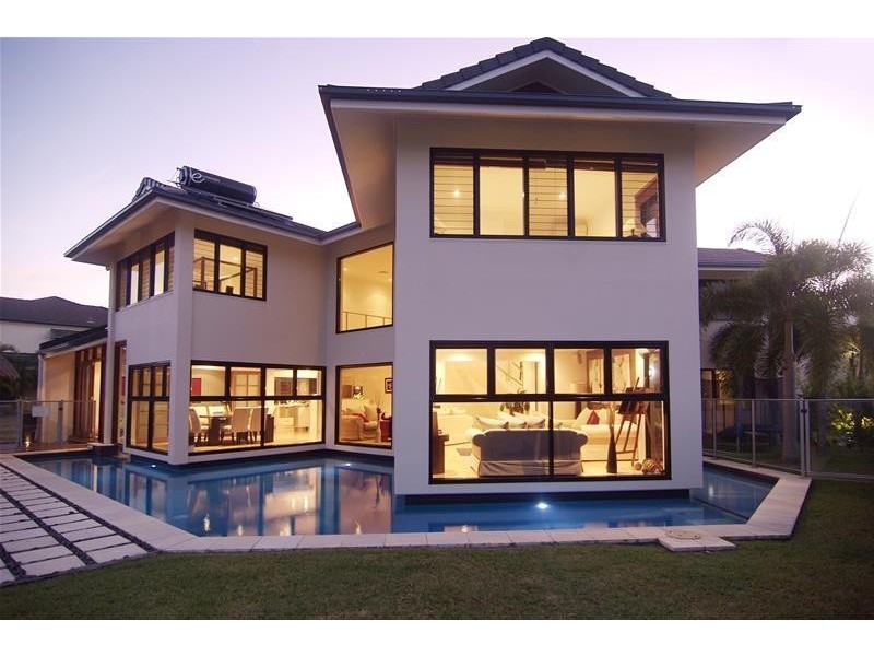 8 The Peak Road, Brinsmead QLD 4870