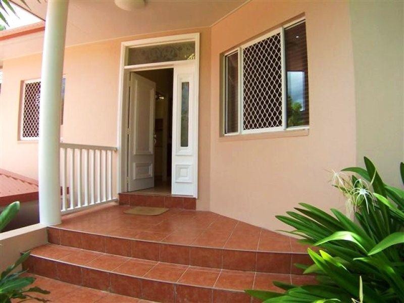 246 Robert Road, Bentley Park QLD 4869