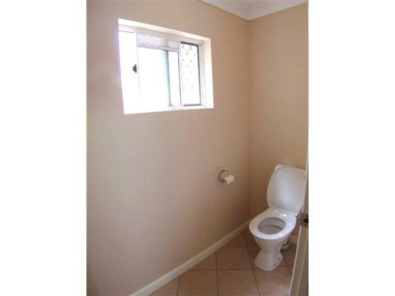 246 Robert Road, Bentley Park QLD 4869