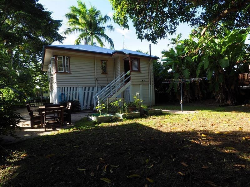 13 Cavendish Street, Earlville QLD 4870