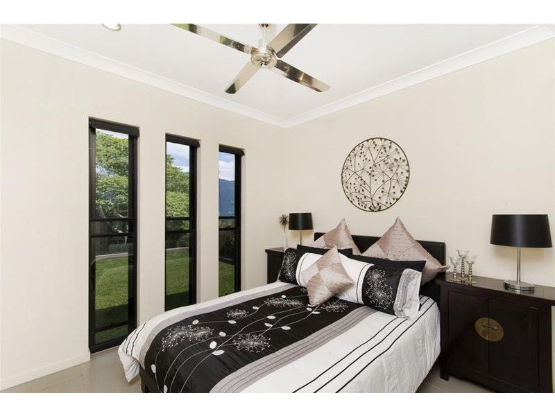 46-48 The Peak Road, Brinsmead QLD 4870