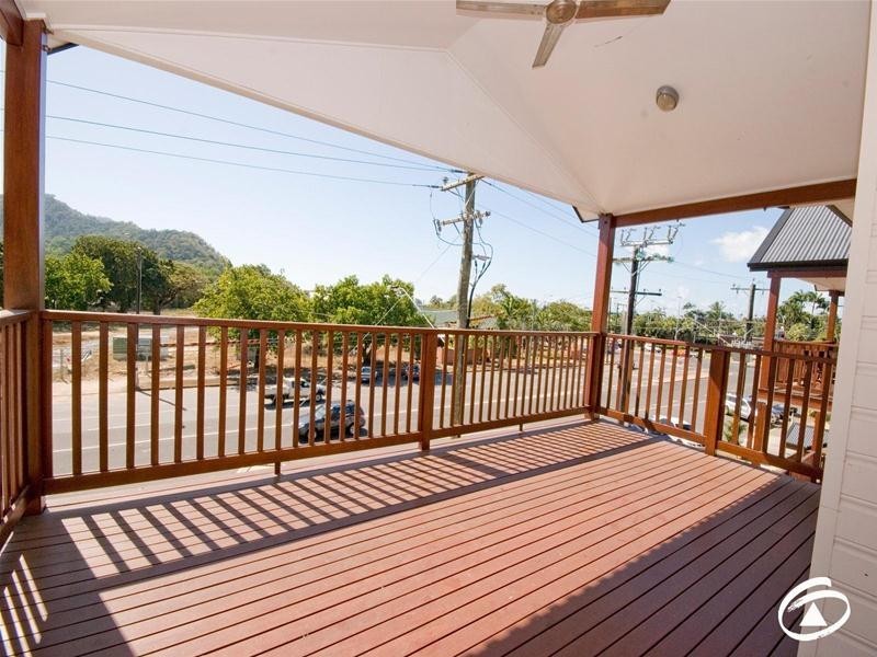 8/378 McLeod Street, Cairns North QLD 4870