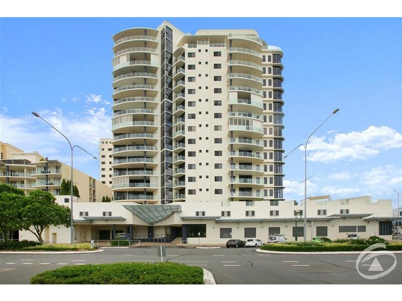 401/2-4 Lake Street, Cairns City QLD 4870