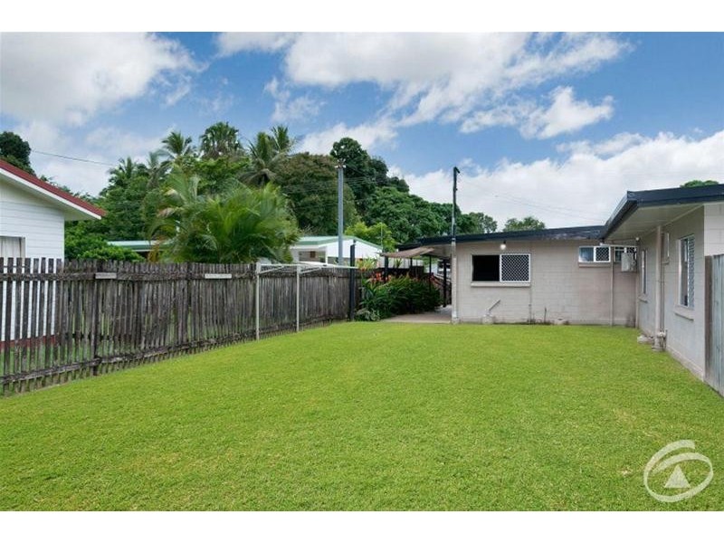 1/61 Hayward Street, Mooroobool QLD 4870