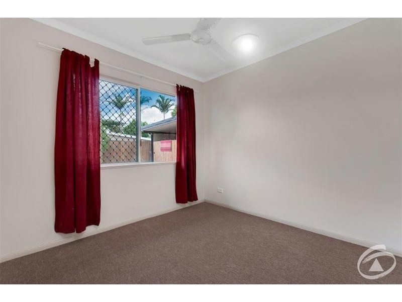 1/61 Hayward Street, Mooroobool QLD 4870