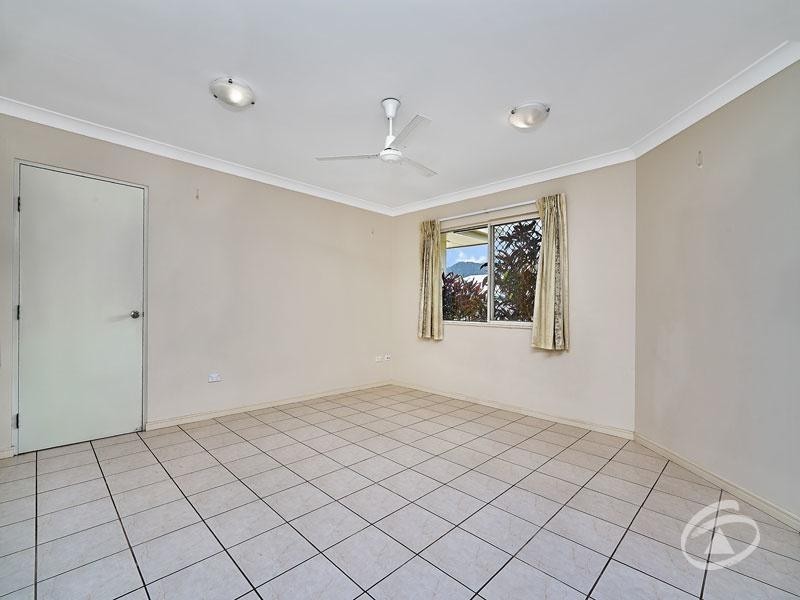 8 Mayne Street, Bentley Park QLD 4869
