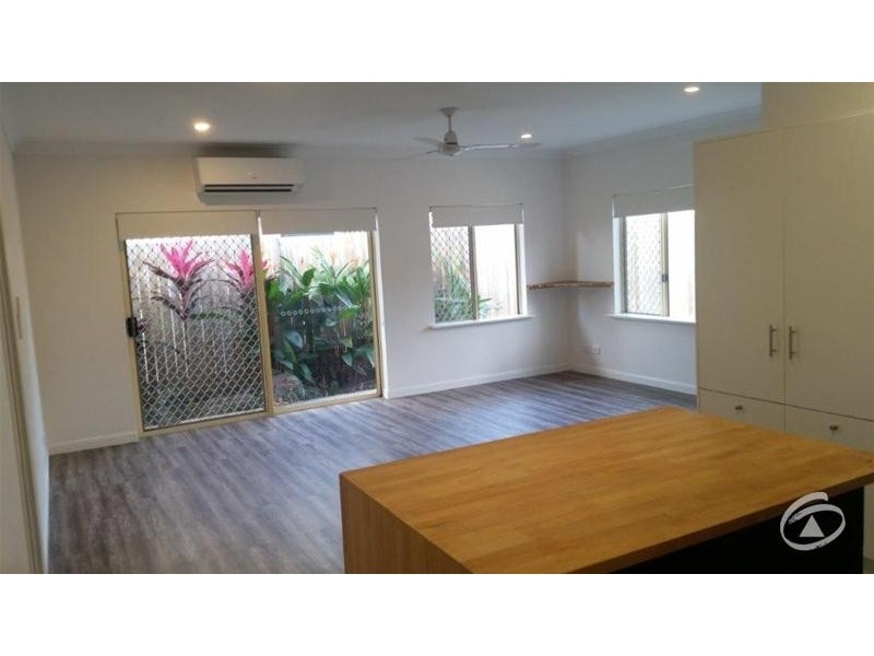 14 Carbine  Close, Smithfield QLD 4878