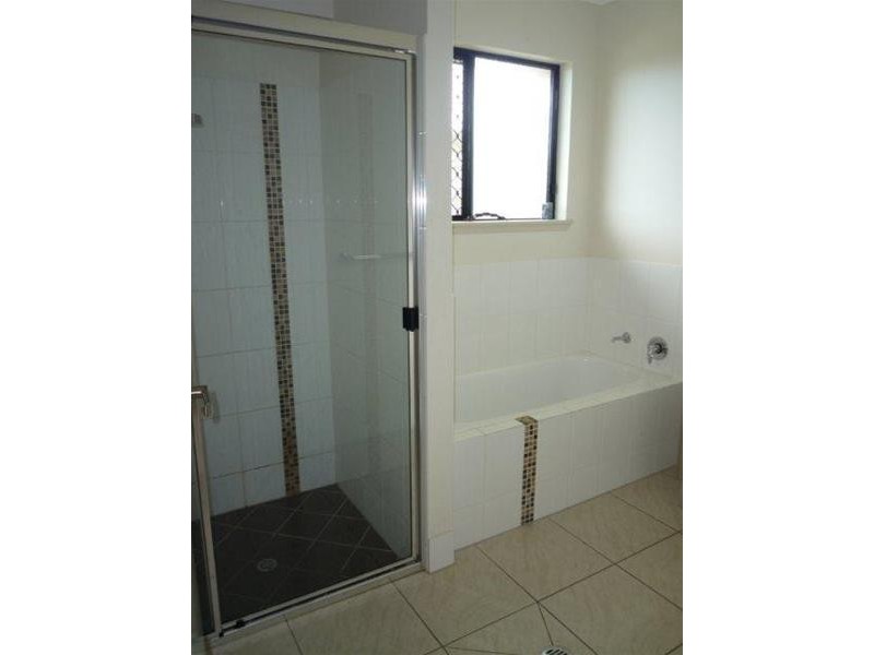 13 Mount Close, Edmonton QLD 4869