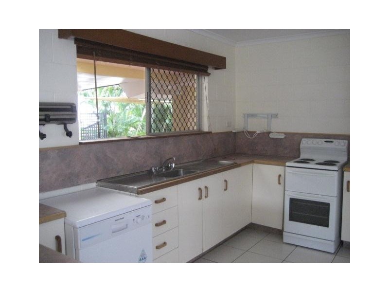 5 Fiesta Close, Bayview Heights QLD 4868