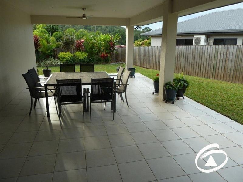 24 Rainbow Street, Kanimbla QLD 4870