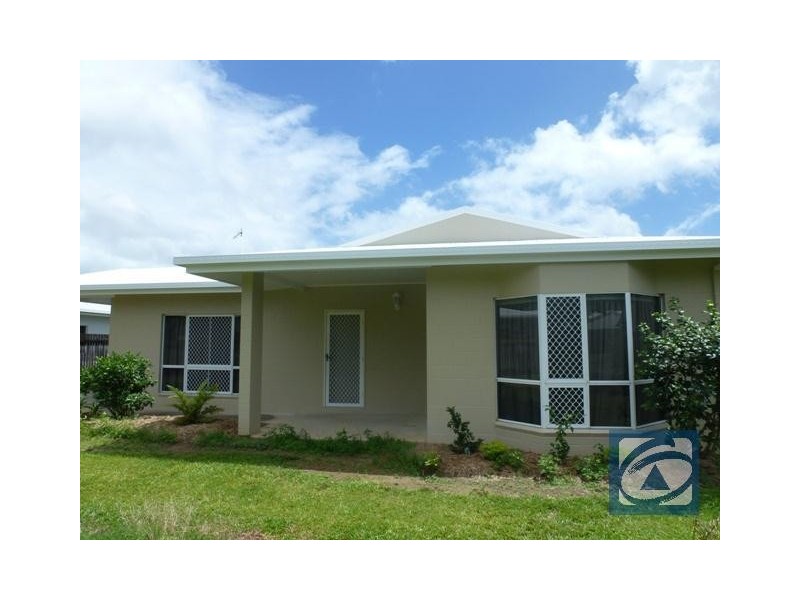 8 Mangano Close, Brinsmead QLD 4870