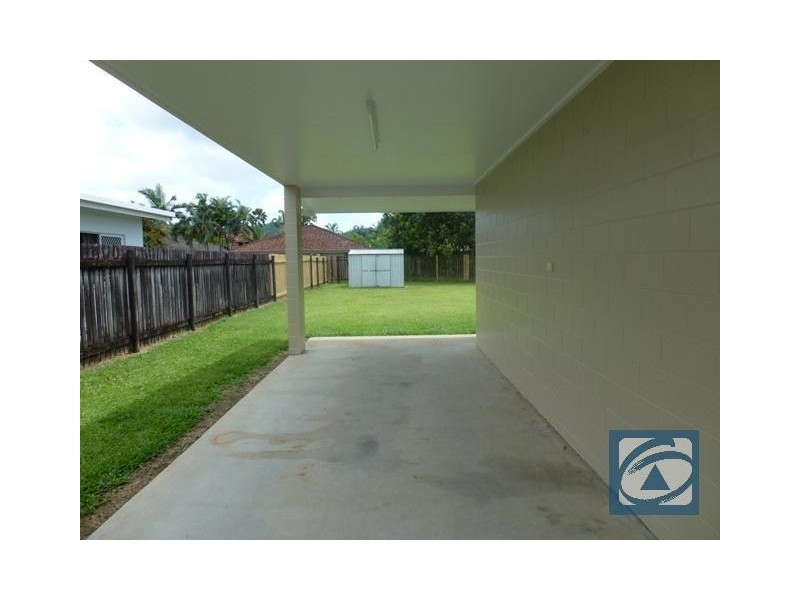 8 Mangano Close, Brinsmead QLD 4870