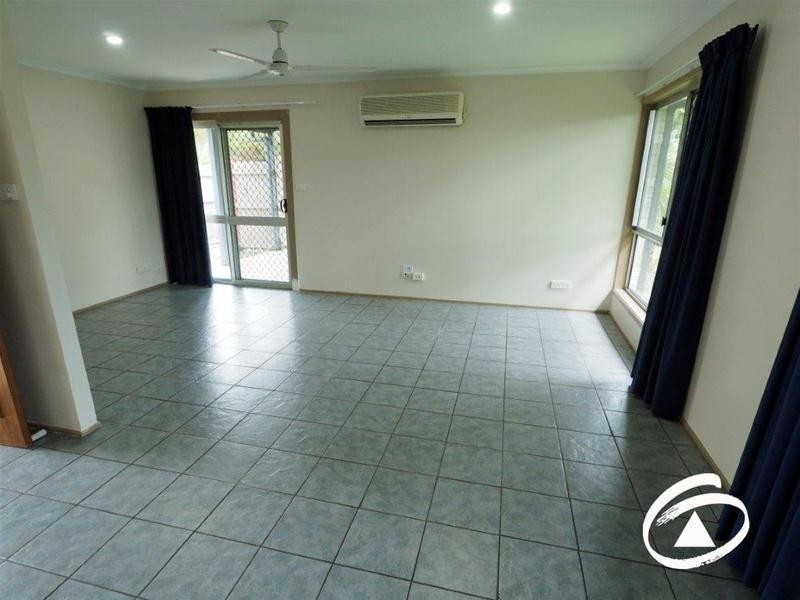 11 Rollinia Close, Manoora QLD 4870