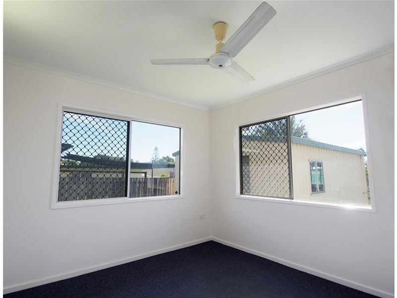 11 Maina Street, Woree QLD 4868