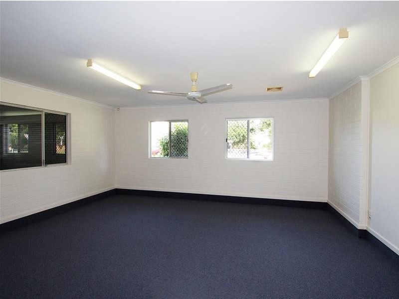 11 Maina Street, Woree QLD 4868