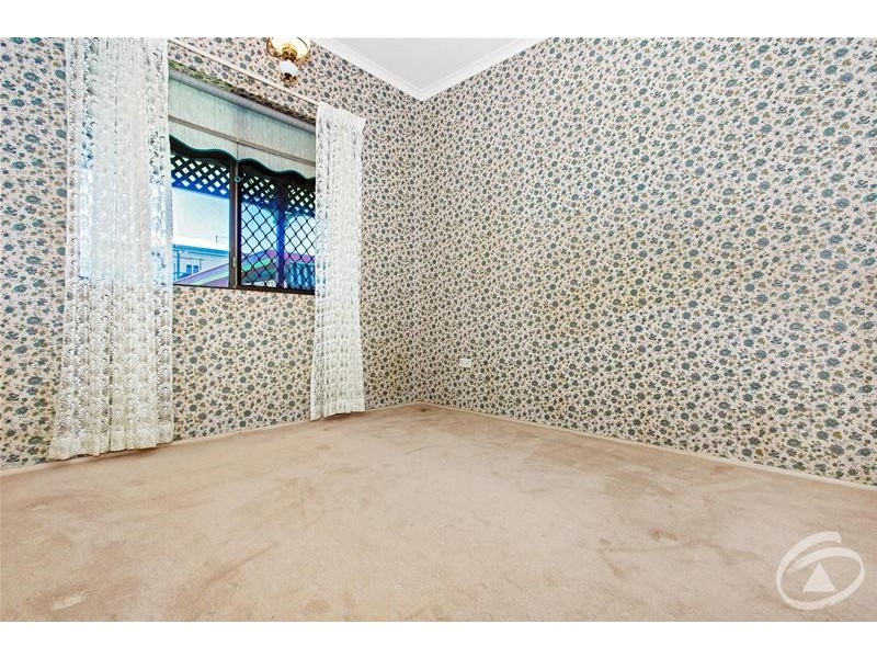 26 Curtin Street, Westcourt QLD 4870