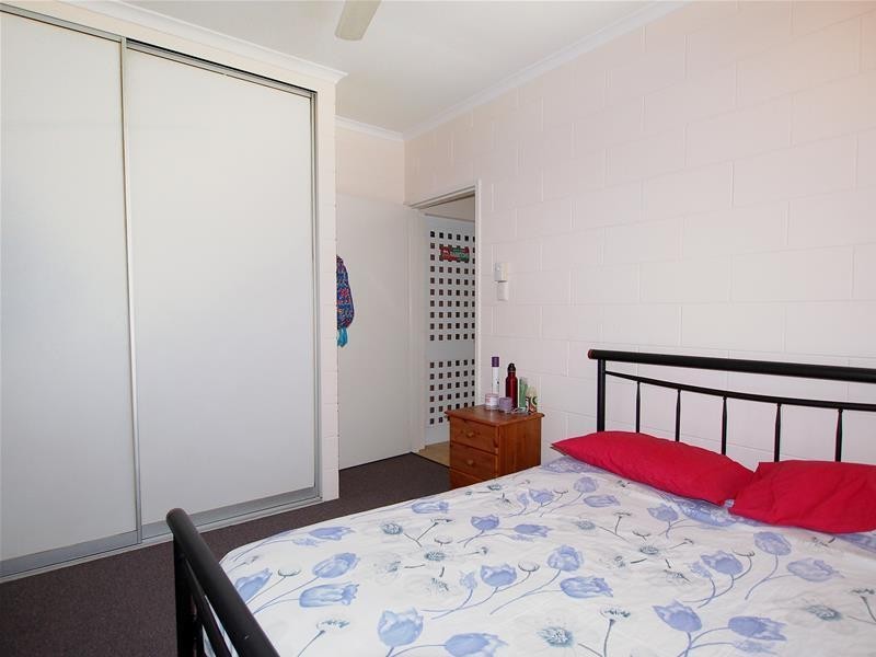 4/12-14 Ireland Crescent, Whitfield QLD 4870