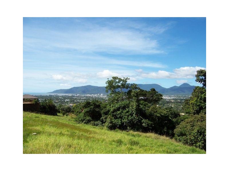 5 Coreega Close, Mooroobool QLD 4870