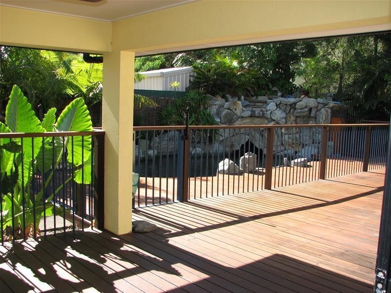 27 Lagoon Drive, Trinity Beach QLD 4879