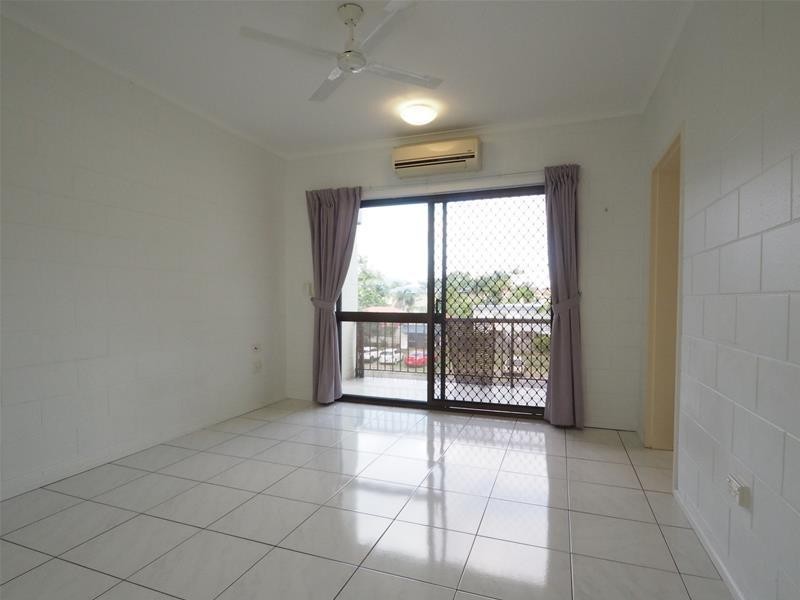 25/215 McLeod Street, Cairns North QLD 4870