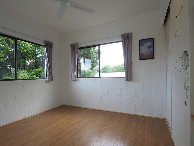 25/215 McLeod Street, Cairns North QLD 4870