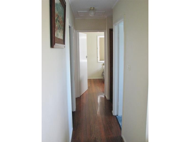 4 Elmire Close, Westcourt QLD 4870