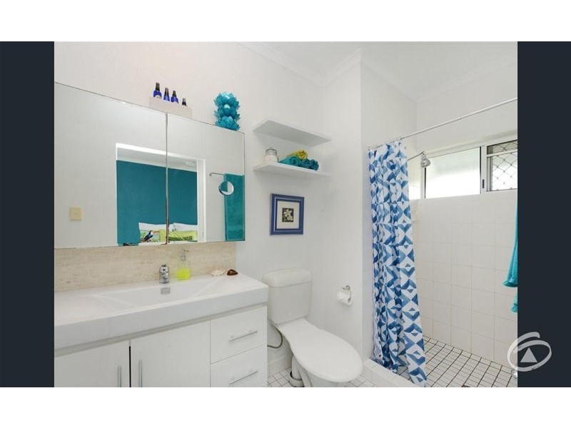 5/346-348 McCoombe  Street, Mooroobool QLD 4870