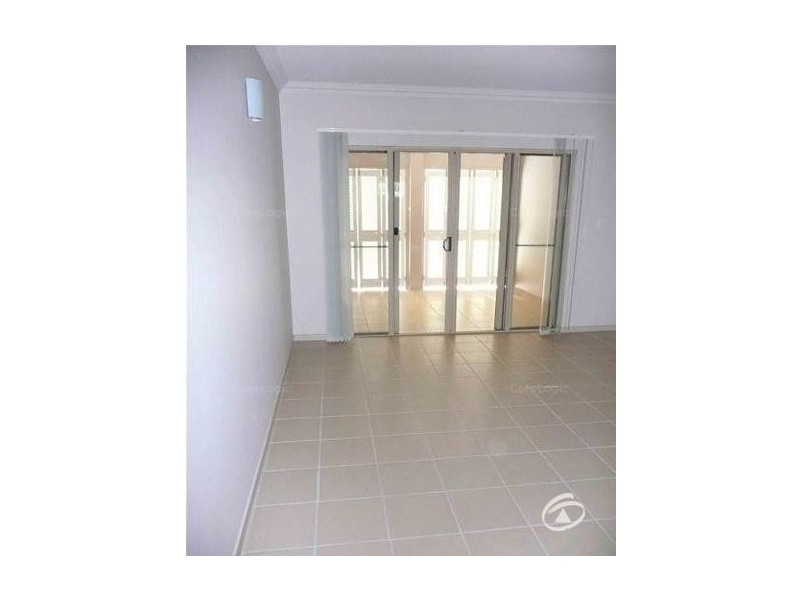 117/22-24 Ward Street, Mooroobool QLD 4870