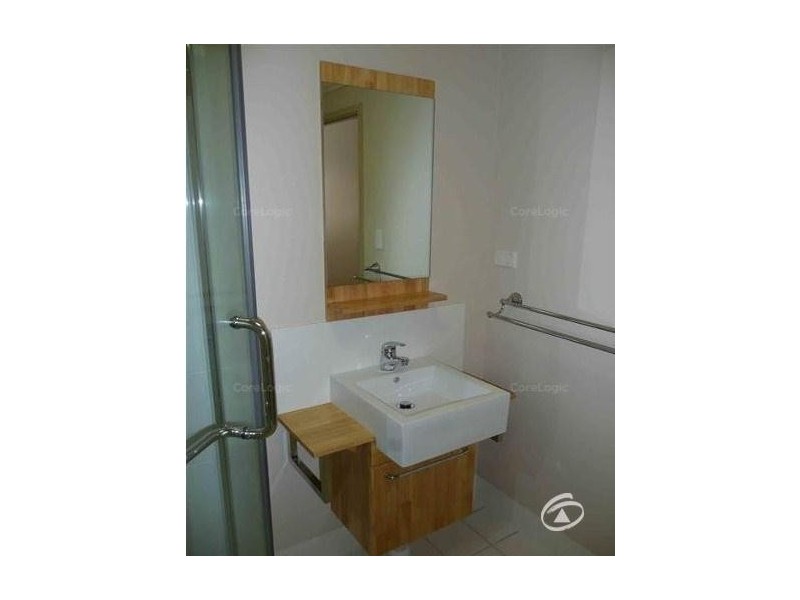 117/22-24 Ward Street, Mooroobool QLD 4870