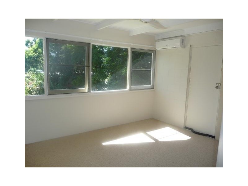 4/30 Mimosa  Street, Holloways Beach QLD 4878