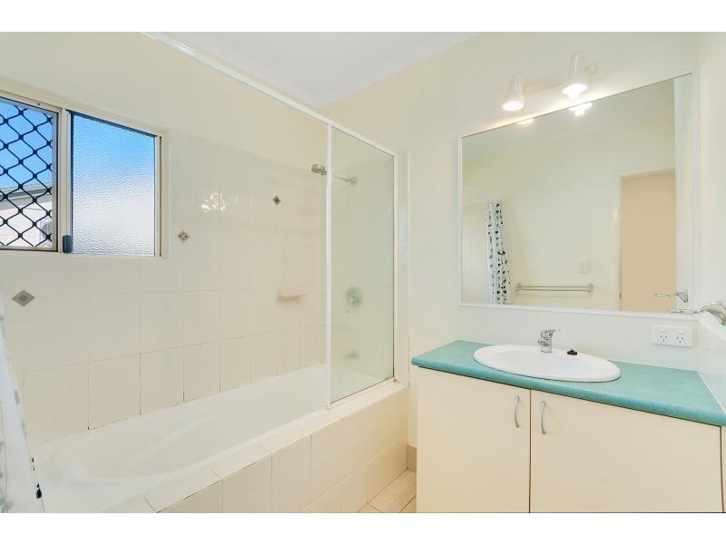 1 and 2/1 Nindii Close, Edmonton QLD 4869