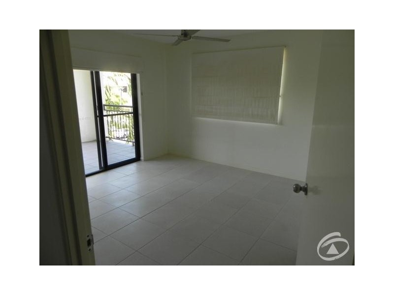 9/33 Digger Street, Cairns North QLD 4870