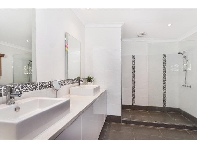 17 Katanga Close, Smithfield QLD 4878