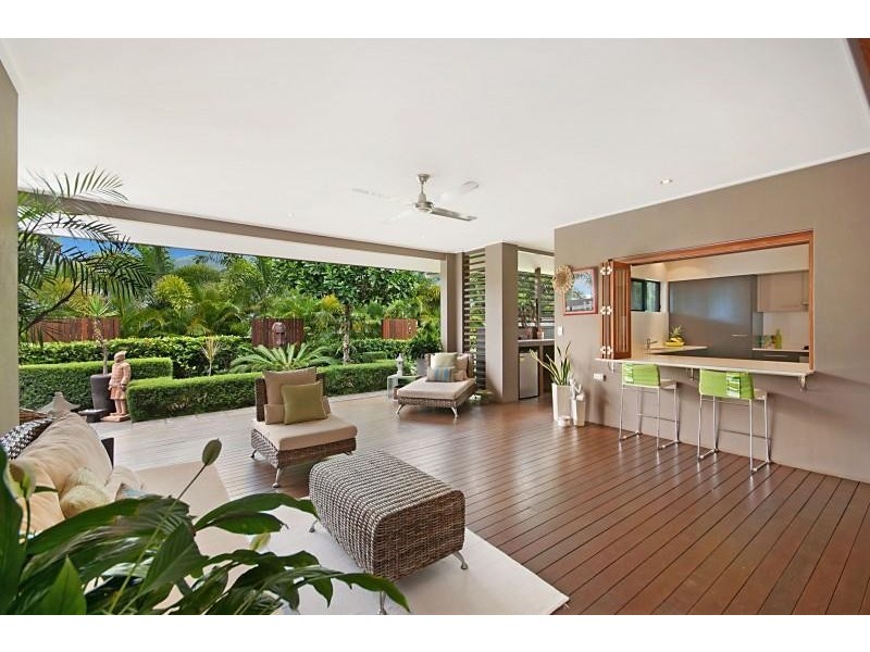 6 Port Close, Trinity Beach QLD 4879